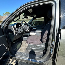 Does-Your-Truck-Still-Turn-Heads-or-Just-Haul-Dust-Ford-F-350-Detailed-in-Orlando-FL 10